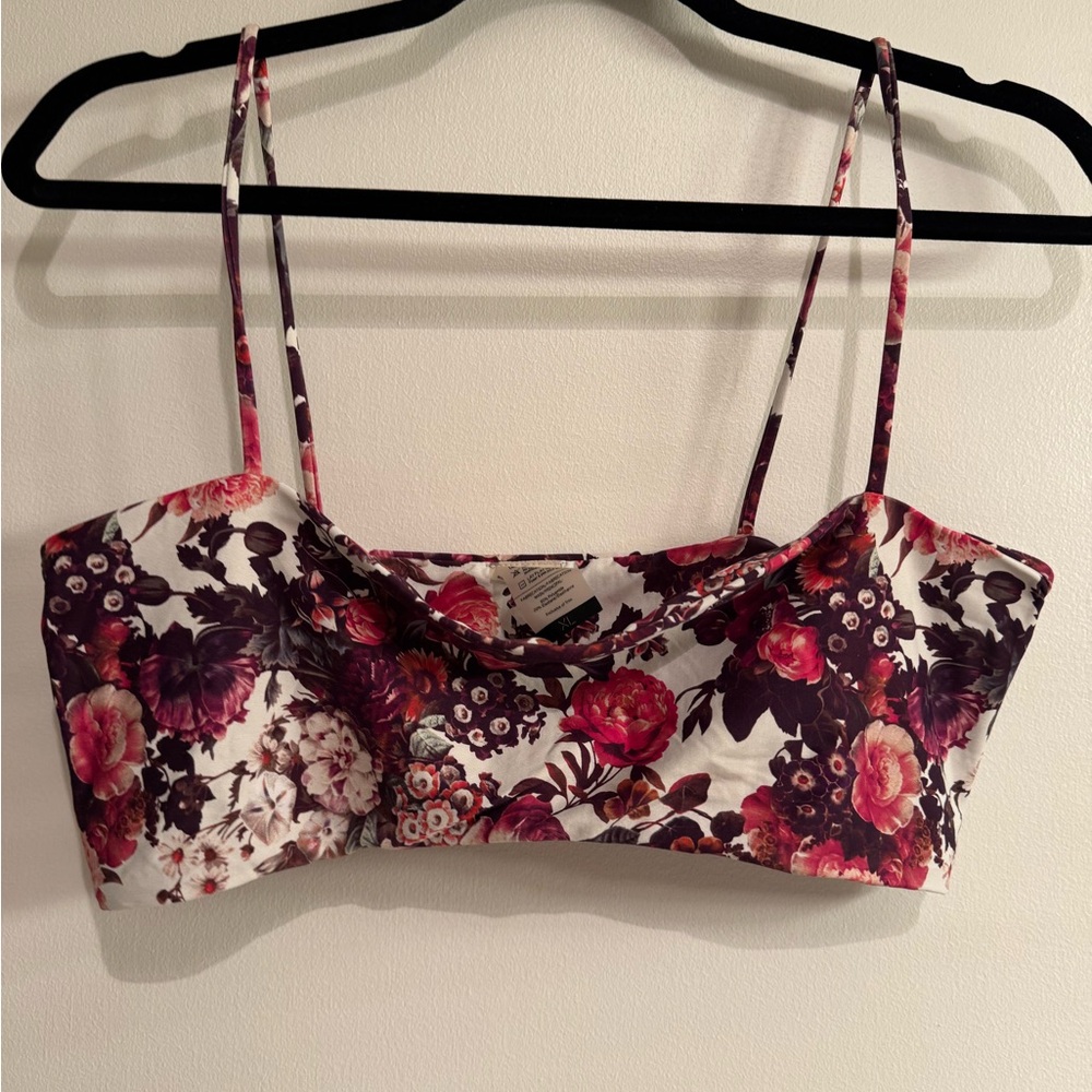 Boys + Arrows floral hezeus